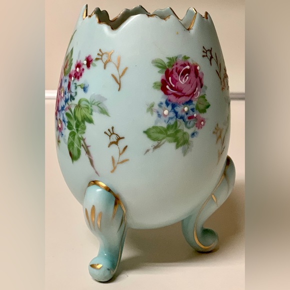 Vintage 1950s Napcoware Gold Trim Rose Design 3 Footed Ceramic Egg Vase - Picture 8 of 16